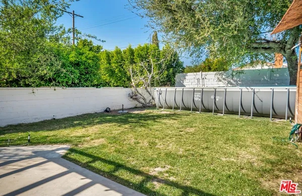 $1,150,000 | 17527 Haynes Street, Van Nuys, CA 91406