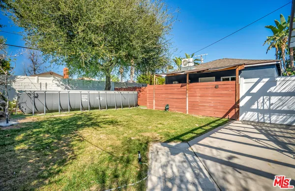$1,150,000 | 17527 Haynes Street, Van Nuys, CA 91406