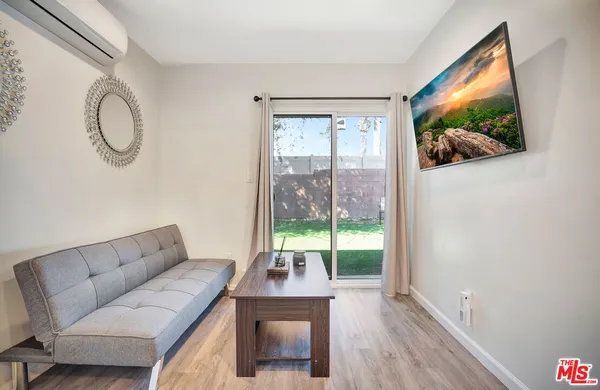 $1,150,000 | 17527 Haynes Street, Van Nuys, CA 91406