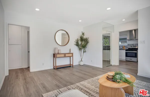$1,150,000 | 17527 Haynes Street, Van Nuys, CA 91406