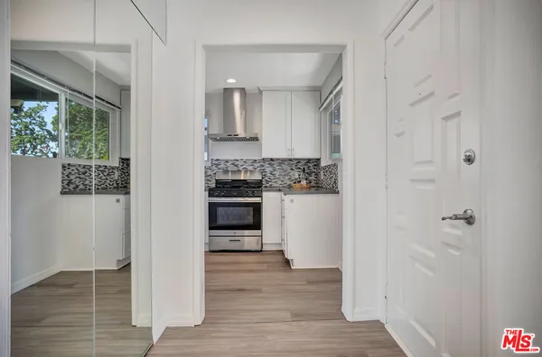 $1,150,000 | 17527 Haynes Street, Van Nuys, CA 91406