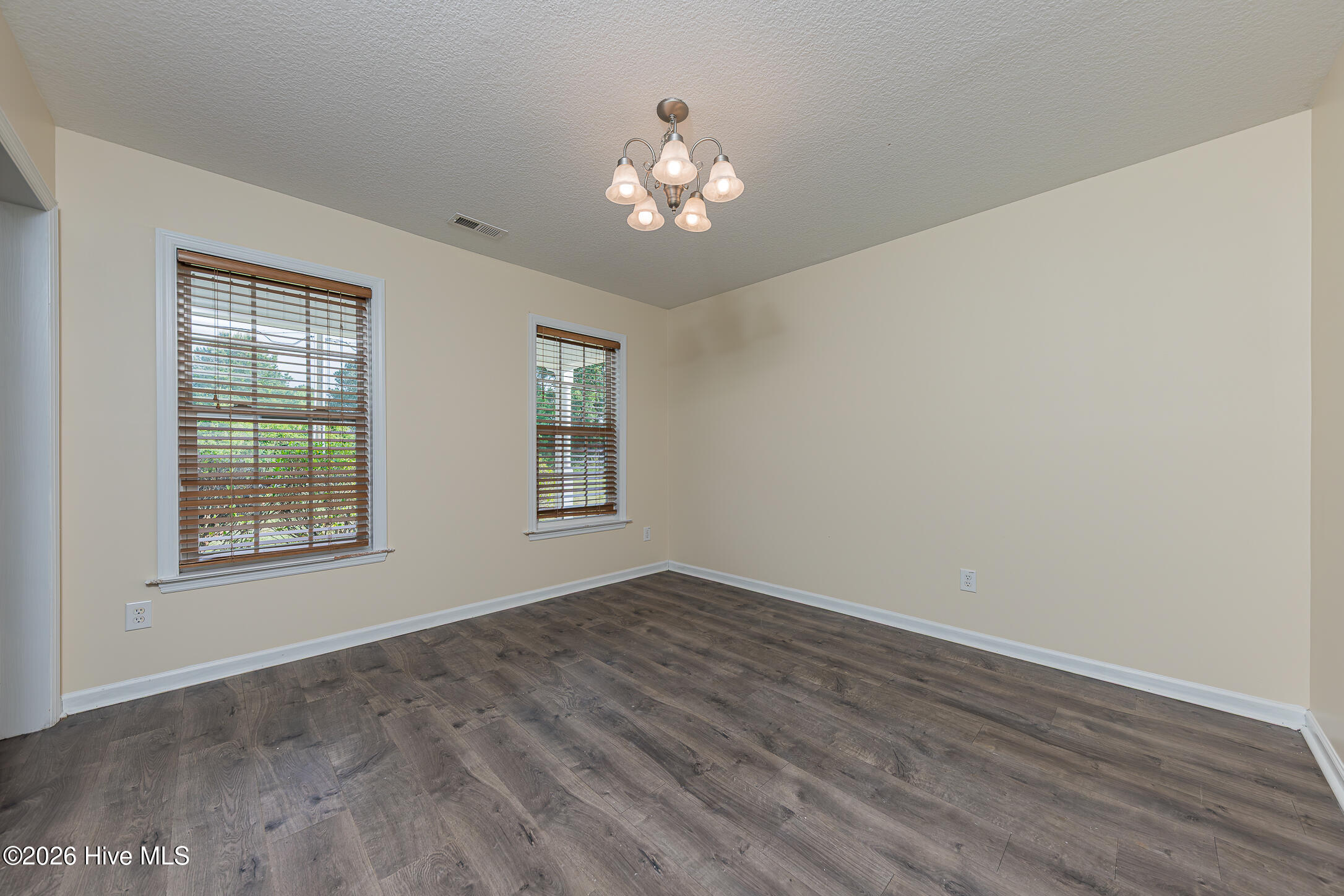 383 Francktown Road Richlands, NC 28574 - Photo 19 of 45 28DINING