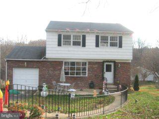 445 Penn Lane Springfield, PA 19064 - Photo 1 of 4