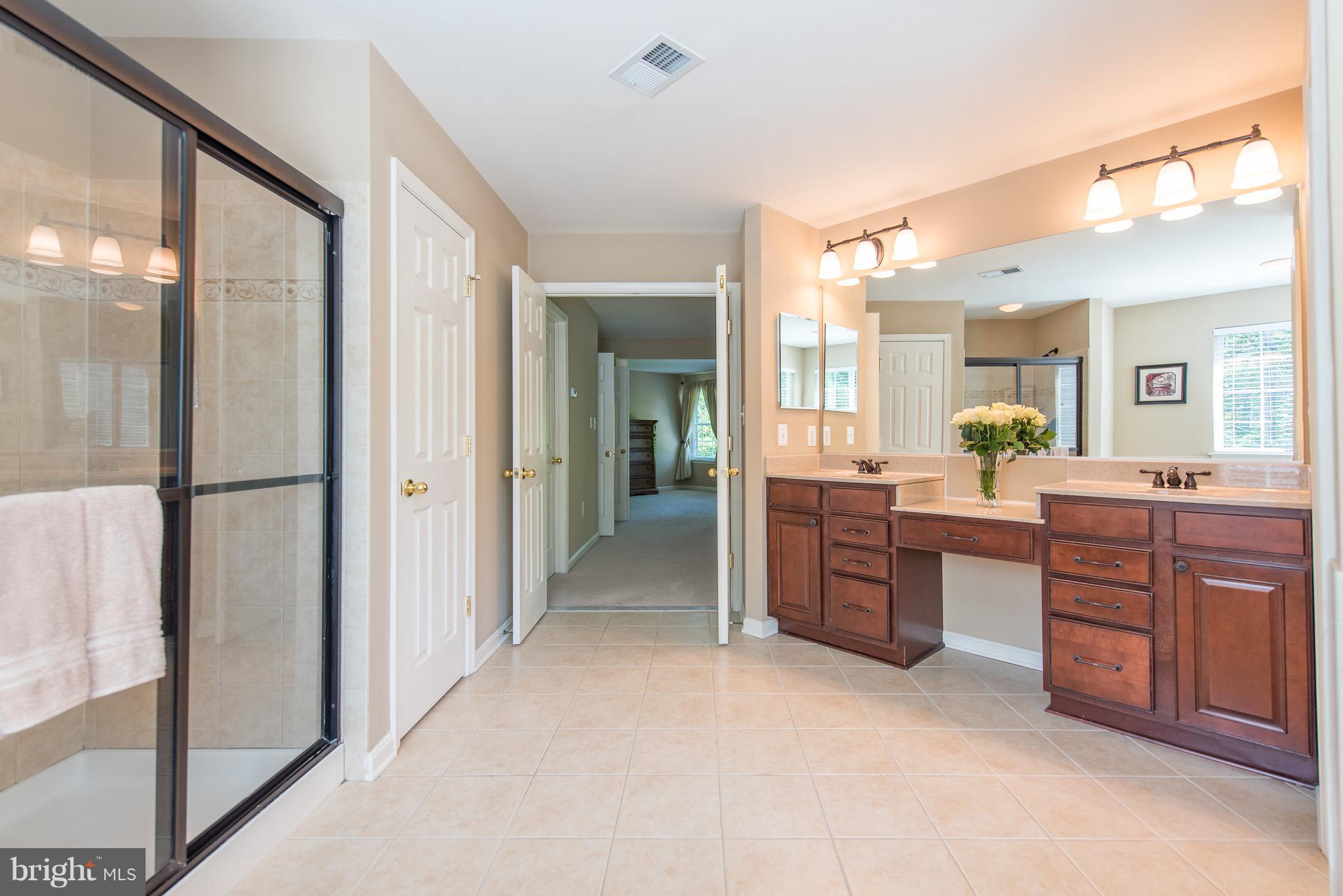 4951 Pale Morning Dun Road Elkridge, MD 21075 - Photo 18 of 30 Master Bathroom