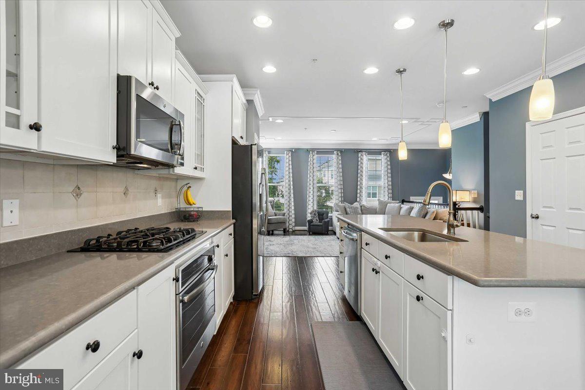 3710 Doc Berlin Drive Silver Spring, MD 20906 - Photo 10 of 54