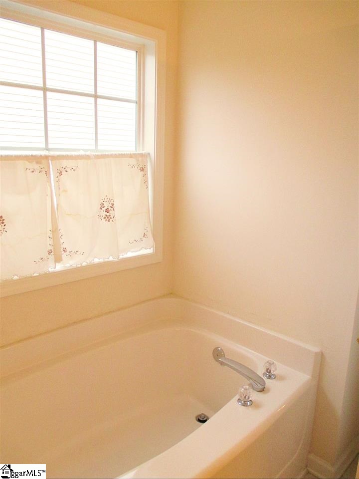 205 Ackerman Court Greenville, SC 29607 - Photo 15 of 24 Gallery Image 15