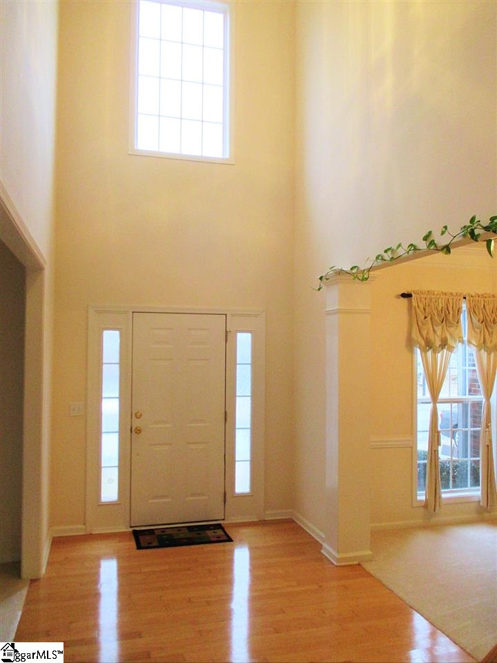 205 Ackerman Court Greenville, SC 29607 - Photo 4 of 24 Gallery Image 4