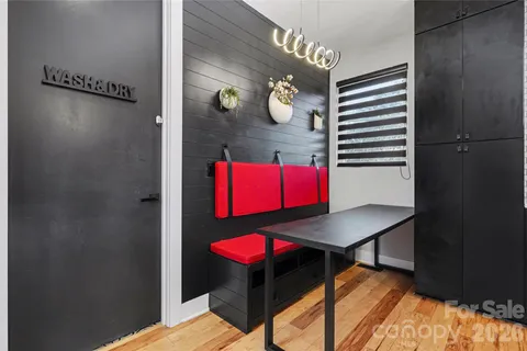 $900,000 | 4604 Emory Lane, Charlotte, NC 28211