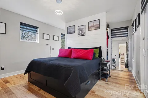 $900,000 | 4604 Emory Lane, Charlotte, NC 28211