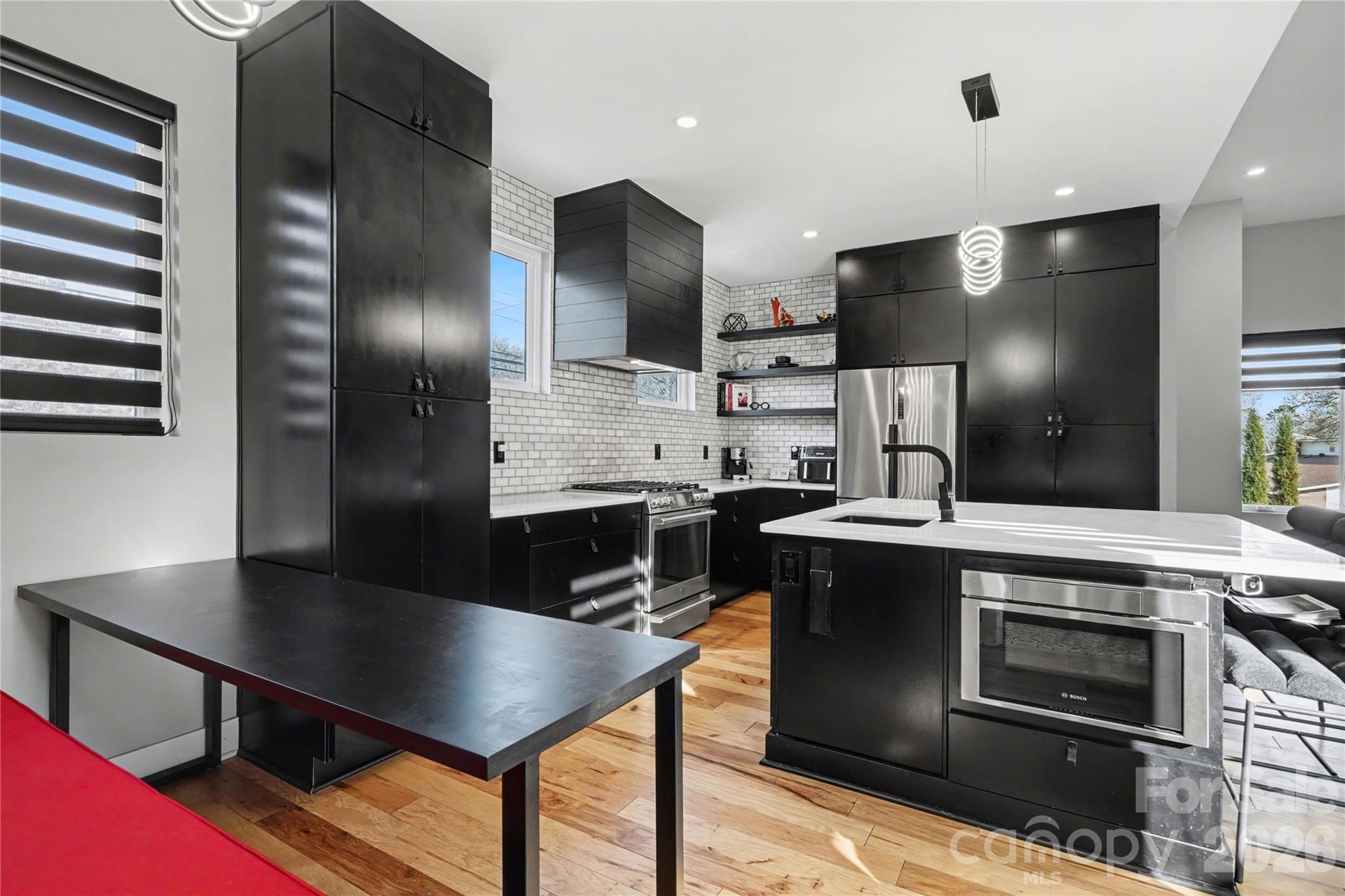 4604 Emory Lane Charlotte, NC 28211 - Photo 14 of 38