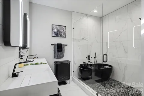 $850,000 | 4604 Emory Lane, Charlotte, NC 28211