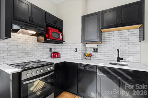 $850,000 | 4604 Emory Lane, Charlotte, NC 28211