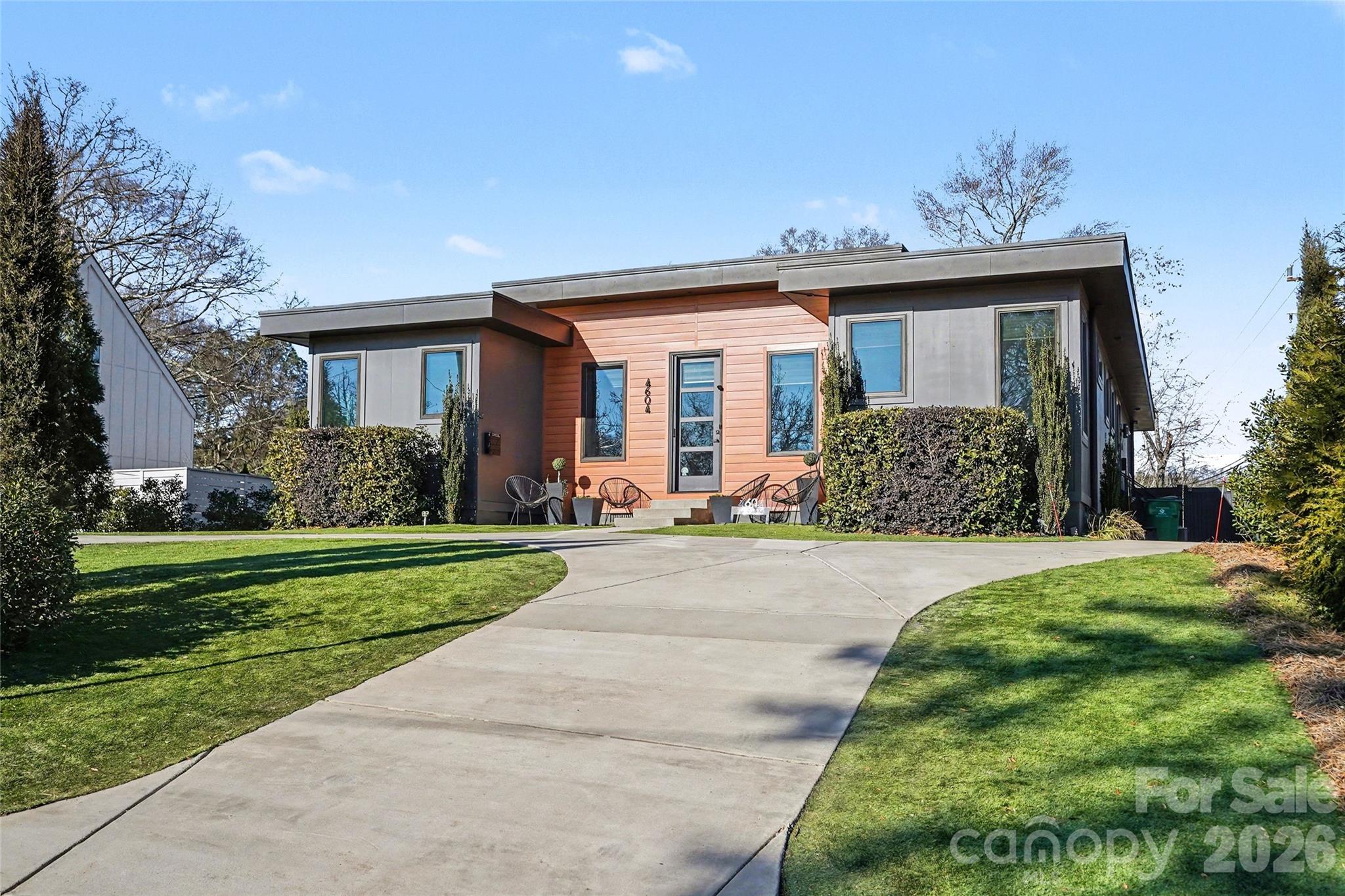 4604 Emory Lane Charlotte, NC 28211 - Photo 3 of 33