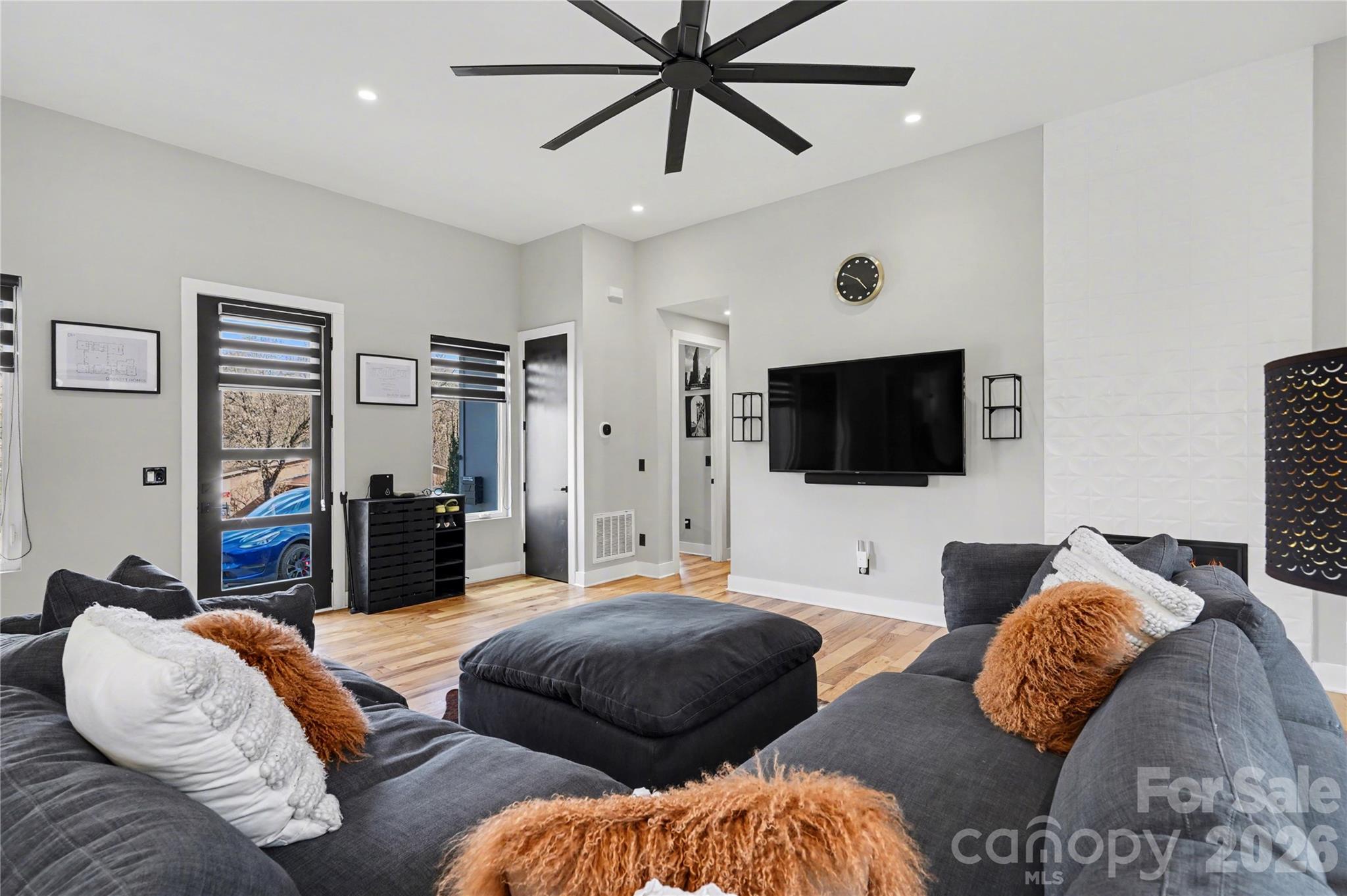 4604 Emory Lane Charlotte, NC 28211 - Photo 7 of 38