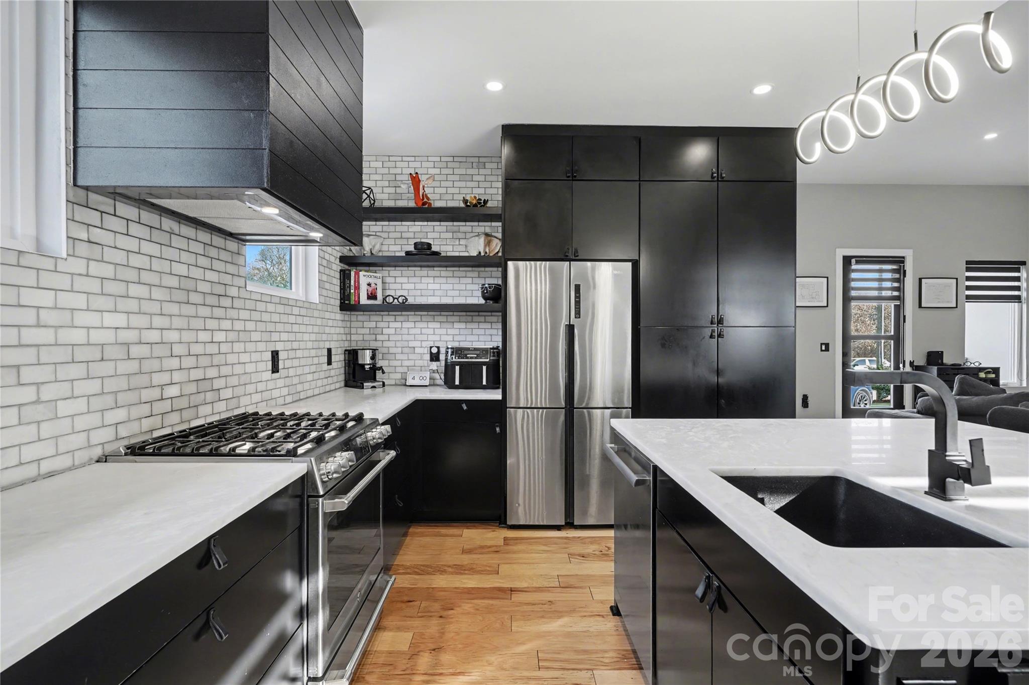 4604 Emory Lane Charlotte, NC 28211 - Photo 9 of 38