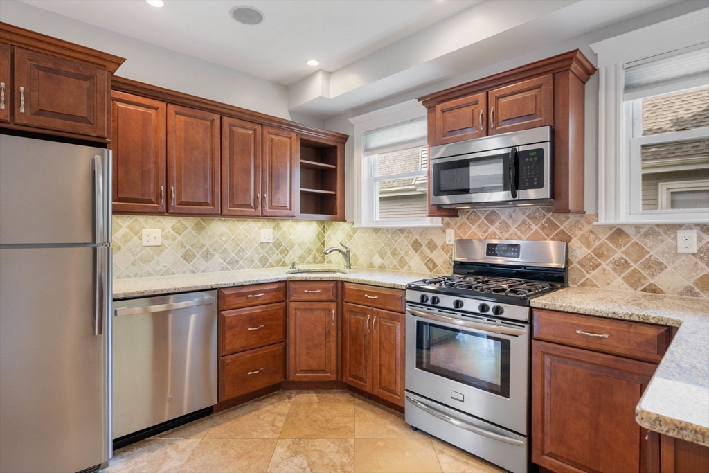 15 Haslet Street, Unit 2 Boston, MA 02131 - Photo 9 of 25