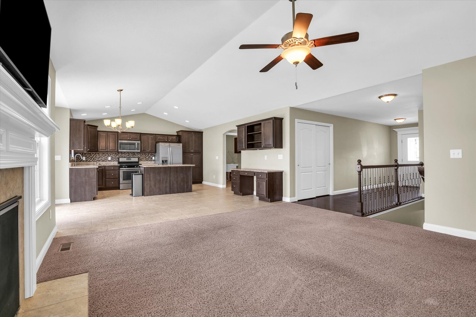 1618 Hunters Ridge Court Mahomet, IL 61853 - Photo 10 of 45