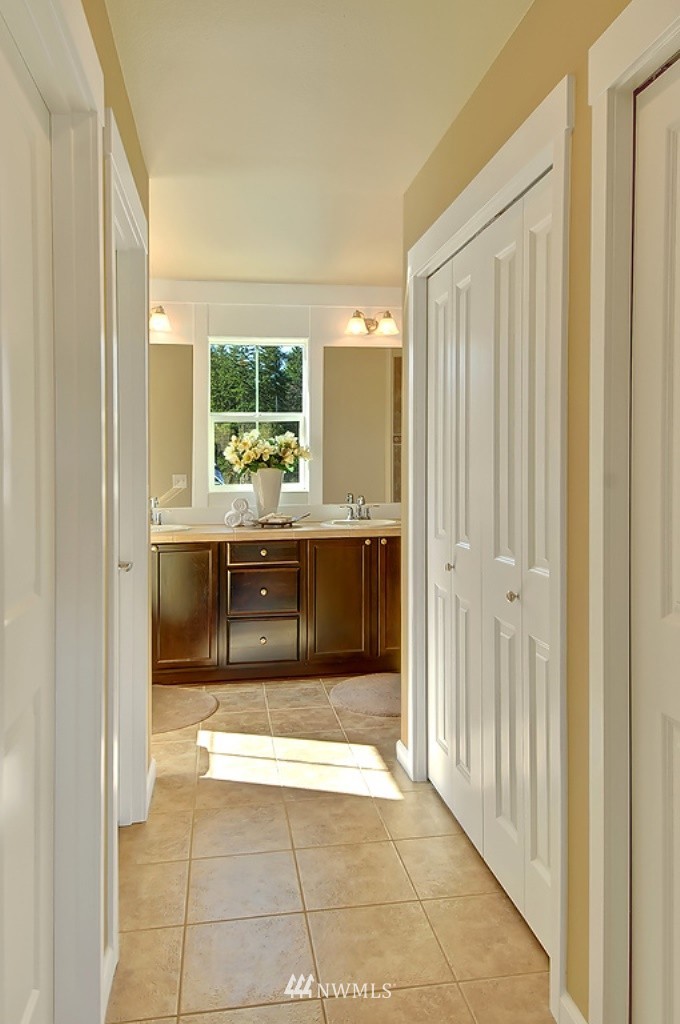 18718 44th Park Southeast Bothell, WA 98012 - Photo 9 of 18 Gallery Image 9
