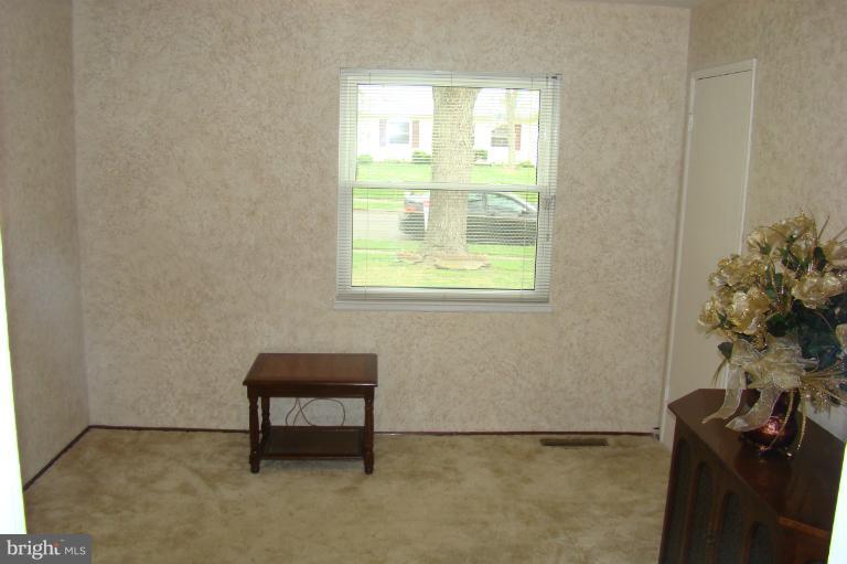6216 Alamo Street Springfield, VA 22150 - Photo 8 of 24 Bedroom1