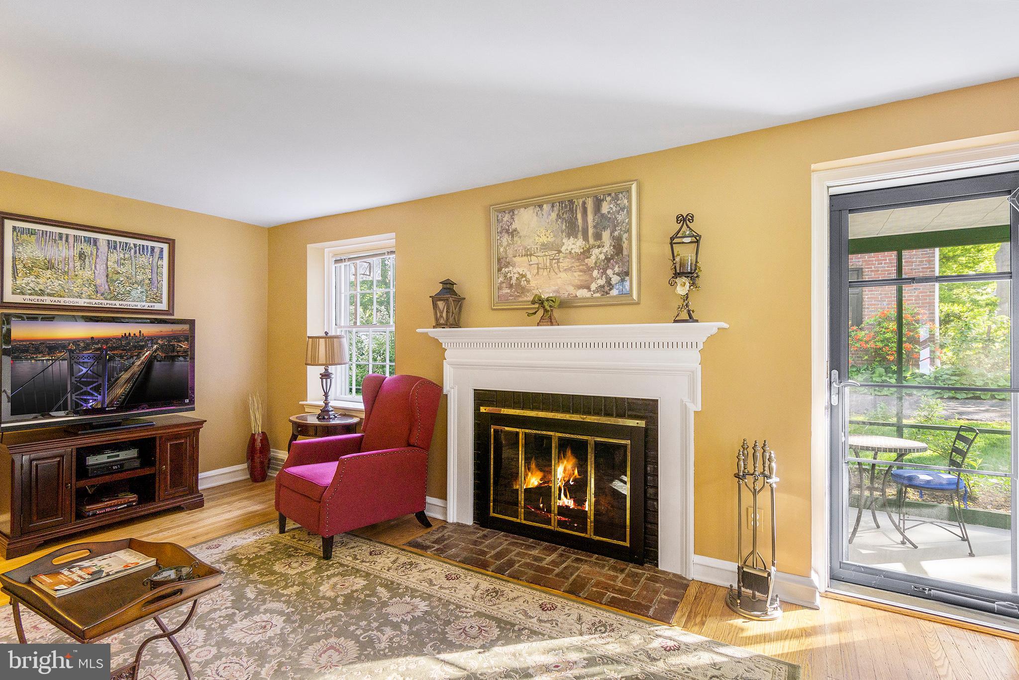 337 Thorpe Road Jenkintown, PA 19046 - Photo 6 of 25 Fireplace