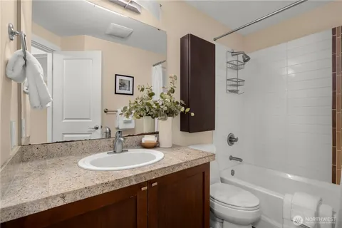 $579,000 | 3018 128th Avenue Southeast, Unit 12, Bellevue, WA 98005