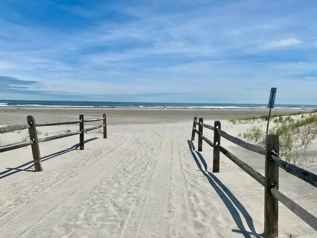 $3,425,000 | 6762 Ocean Drive, Unit 6762, Avalon, NJ 08202