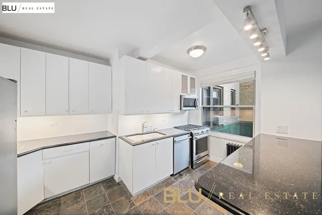 $750,000 | 315 East 68th Street, Unit 3P | Lenox Hill