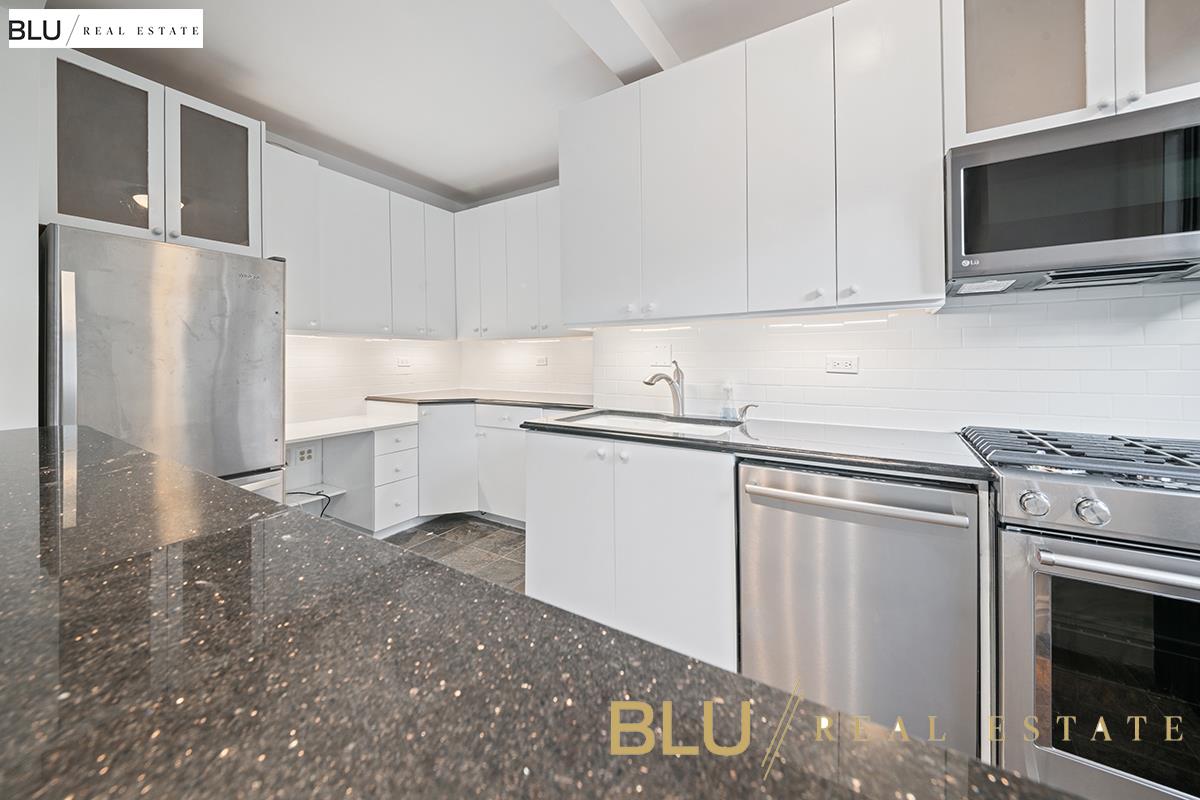 315 East 68th Street, Unit 3P Manhattan, NY 10065 - Photo 9 of 13