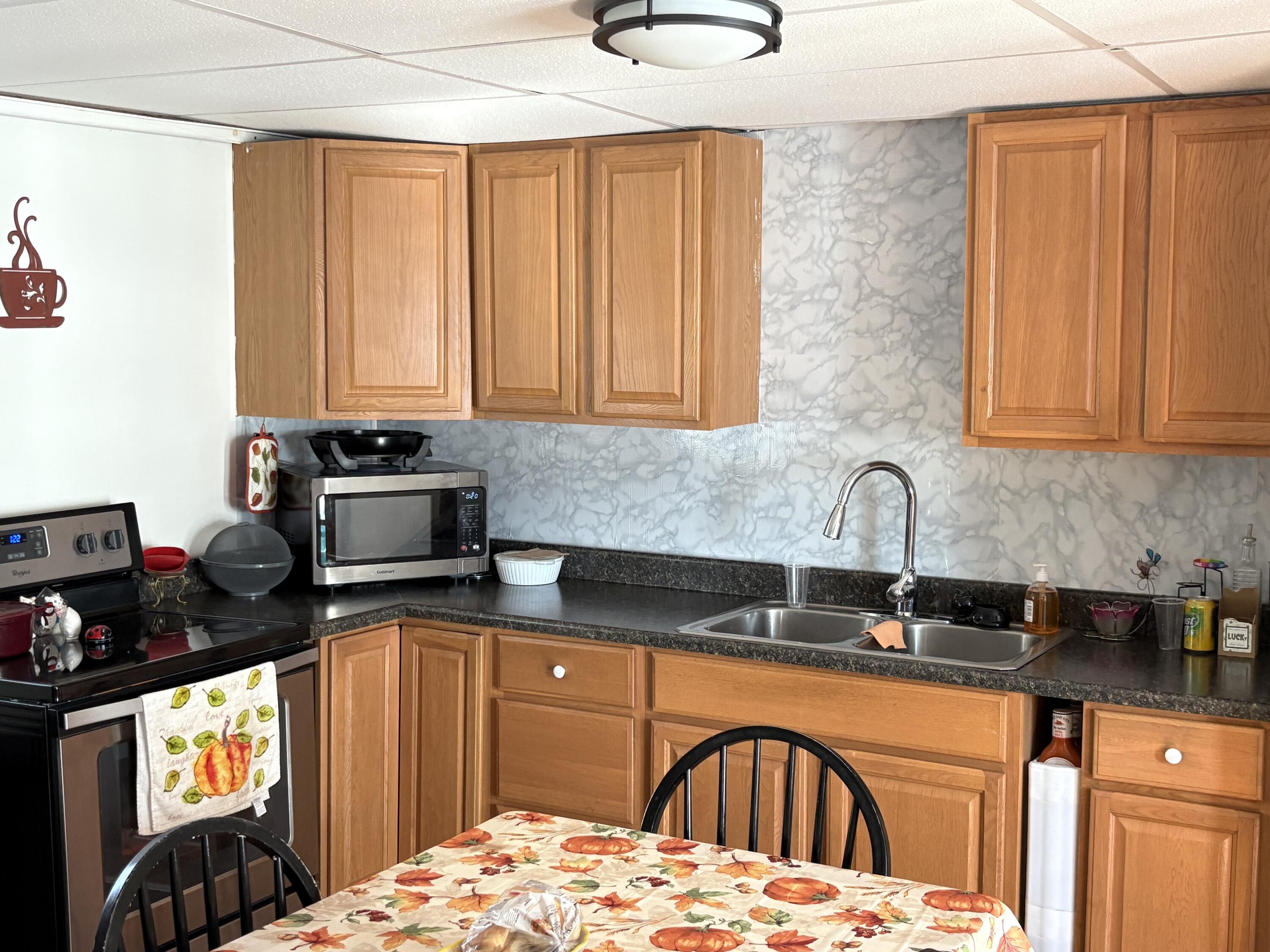 39 Standish Street Plattsburgh, NY 12901 - Photo 7 of 12 IMG_6799