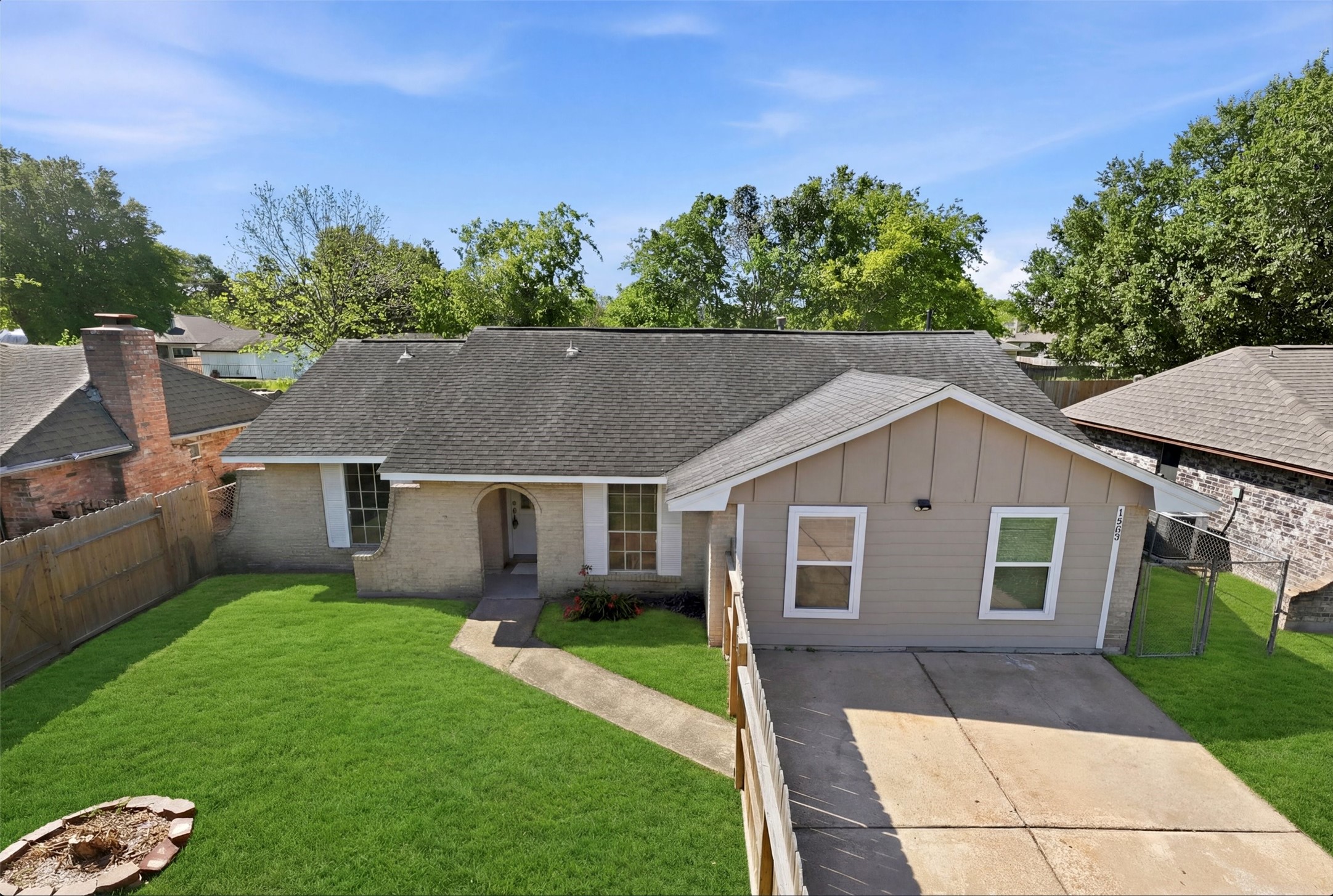 Welcome to 1503 Tarberry Rd!