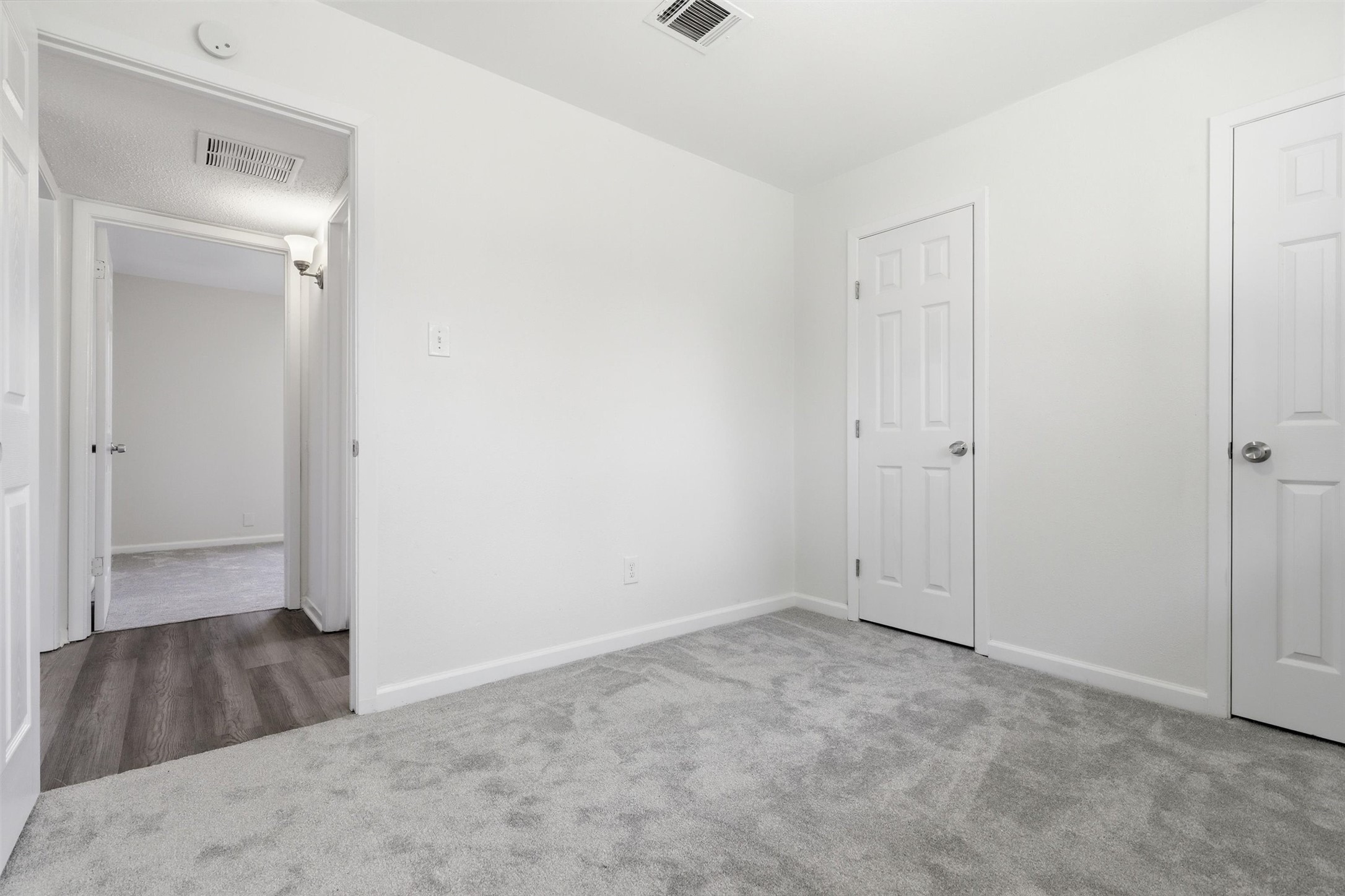 1503 Tarberry Road Houston, TX 77088 - Photo 14 of 33 Alternate view of the guest bedroom.