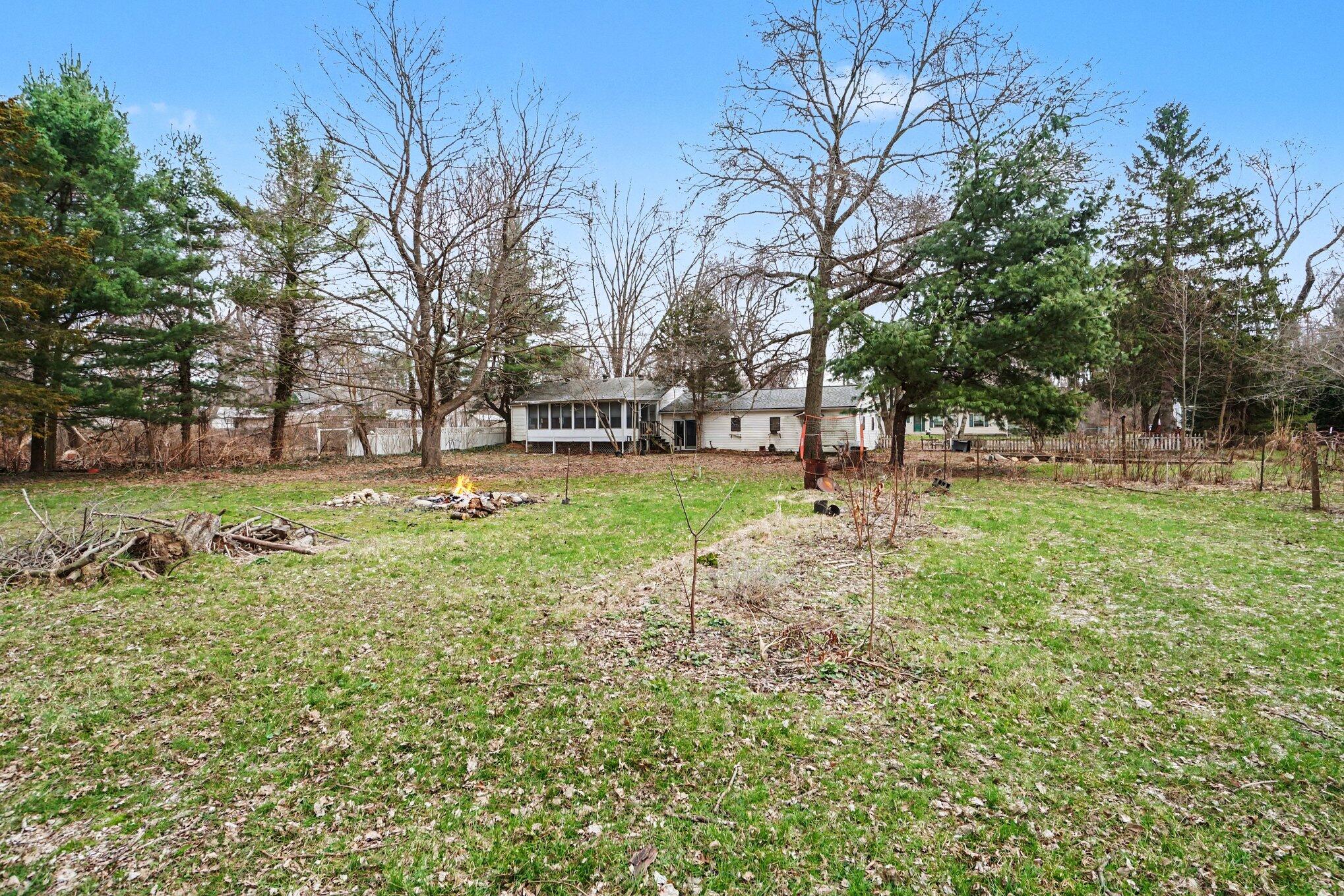 374 Elliot Road Kalamazoo, MI 49048 - Photo 20 of 21 020_file_2482