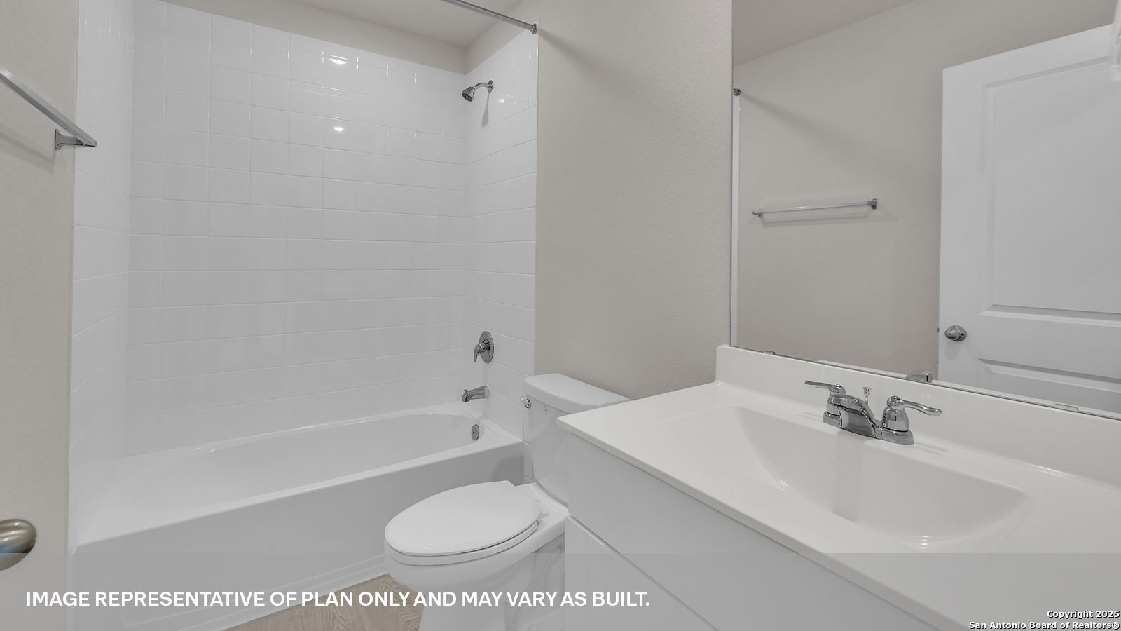 417 Low Pasture Trail Maxwell, TX 78656 - Photo 14 of 34 a bathroom with a sink a toilet and a bathtub