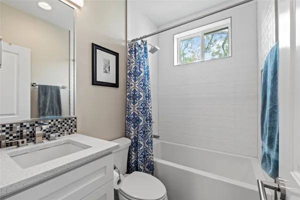 $3,800 | 507 Franklin Boulevard, Unit 2, Austin, TX 78751