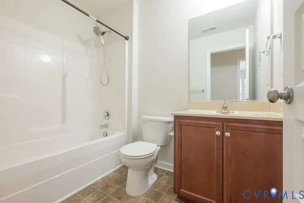 $2,350 | 17458 Memorial Tournament Drive, Moseley, VA 23120