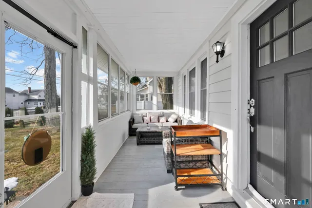 a car parked in front of a building