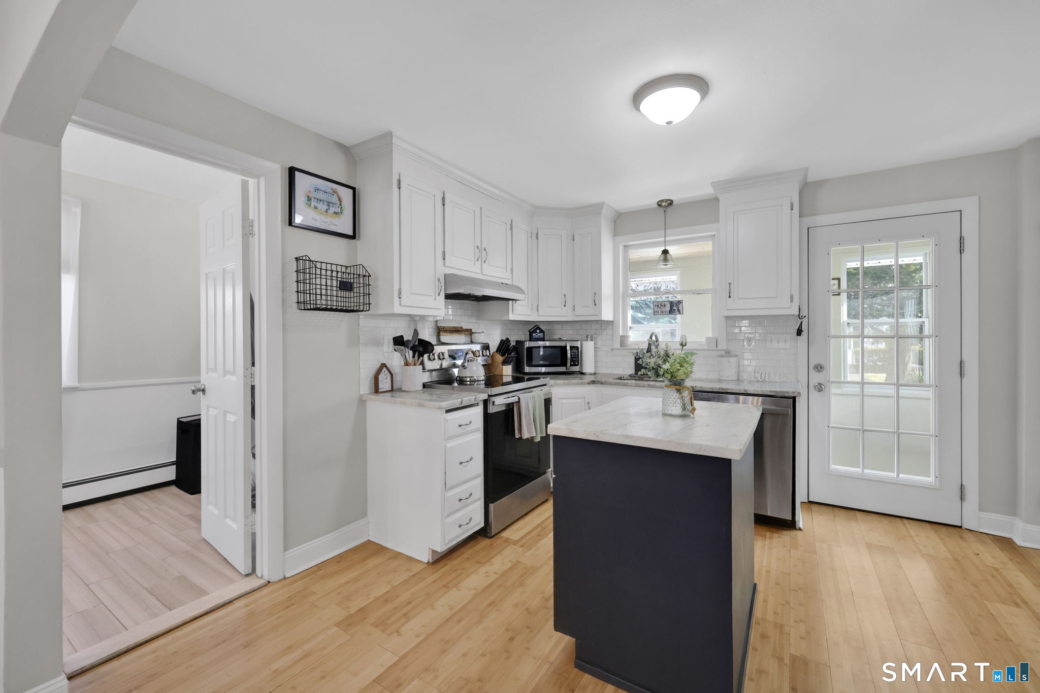 829 Wells Road Wethersfield, CT 06109 - Photo 6 of 39