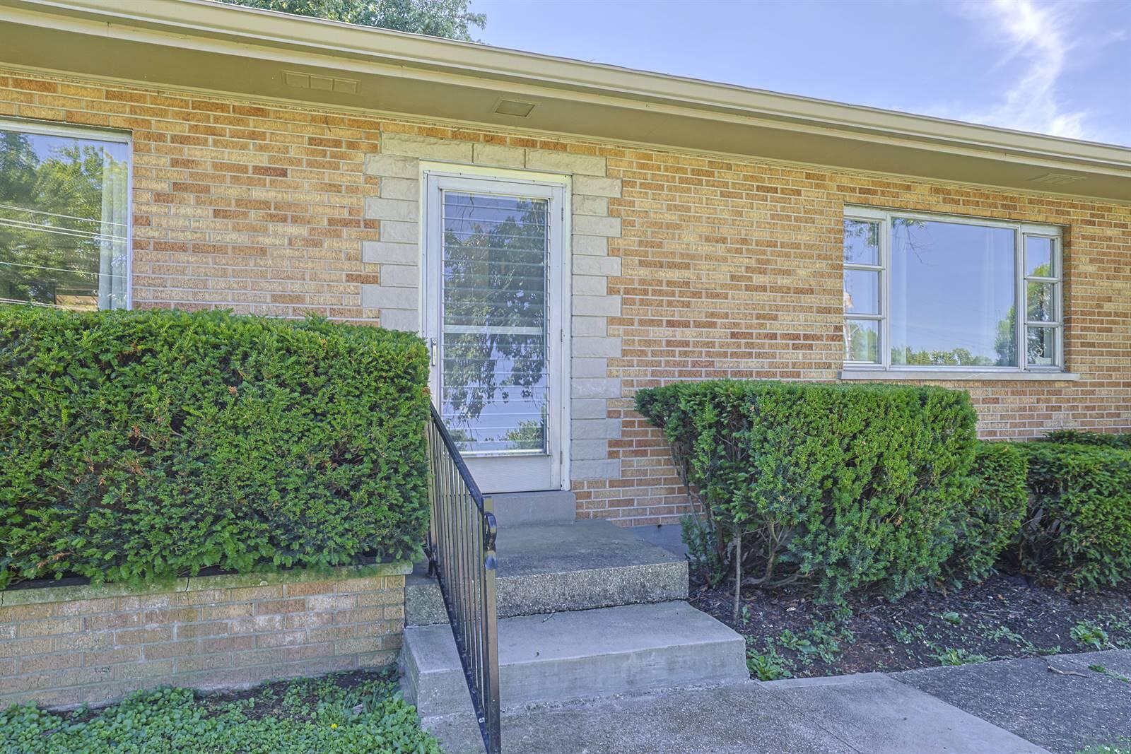 2559 Amsterdam Road Fort Mitchell, KY 41017 - Photo 3 of 34 003-Entrance