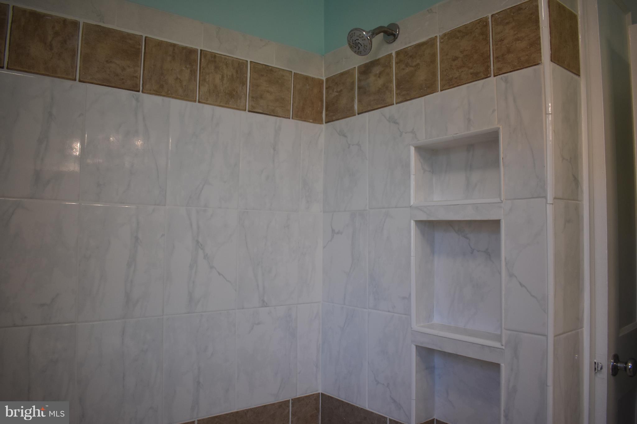 3729 Raspe Avenue Baltimore, MD 21206 - Photo 10 of 25 Bath