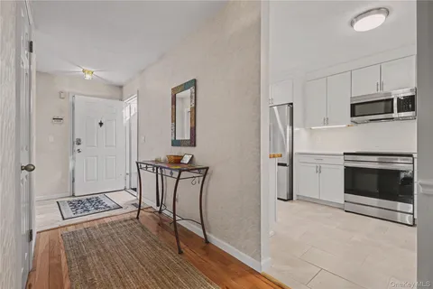 $485,000 | 404 Tamarack Lane, Brewster, NY 10509