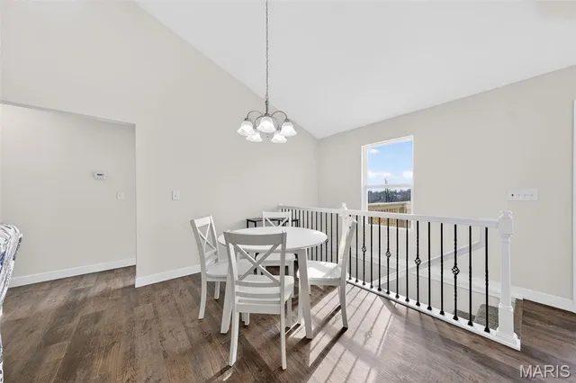 $274,900 | 276 Railroad Street, Moscow Mills, MO 63362