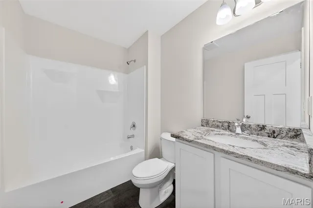 $274,900 | 276 Railroad Street, Moscow Mills, MO 63362