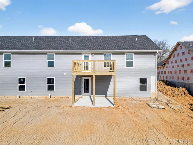 $274,900 | 276 Railroad Street, Moscow Mills, MO 63362