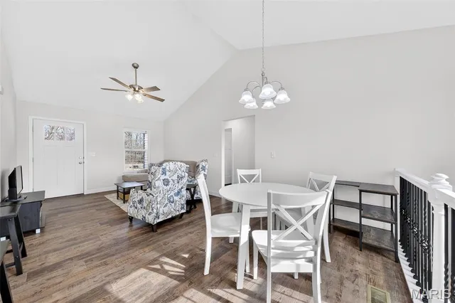 $274,900 | 276 Railroad Street, Moscow Mills, MO 63362