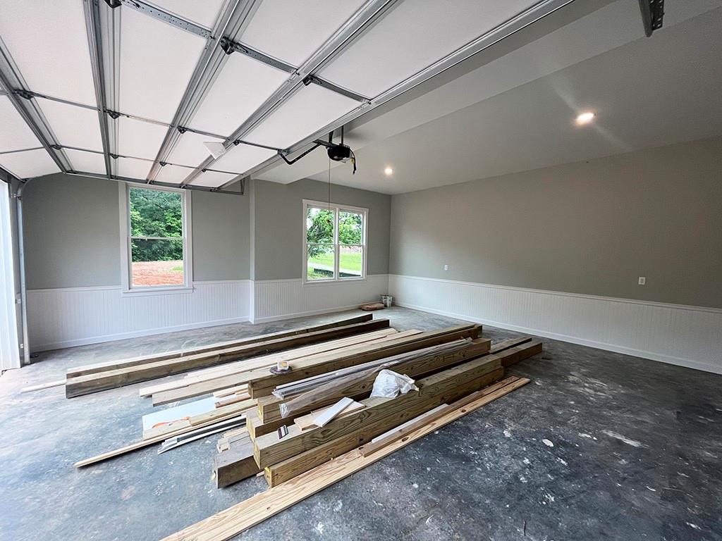 189 Pope Drive Canton, GA 30114 - Photo 20 of 20 a view of room with window and a projector