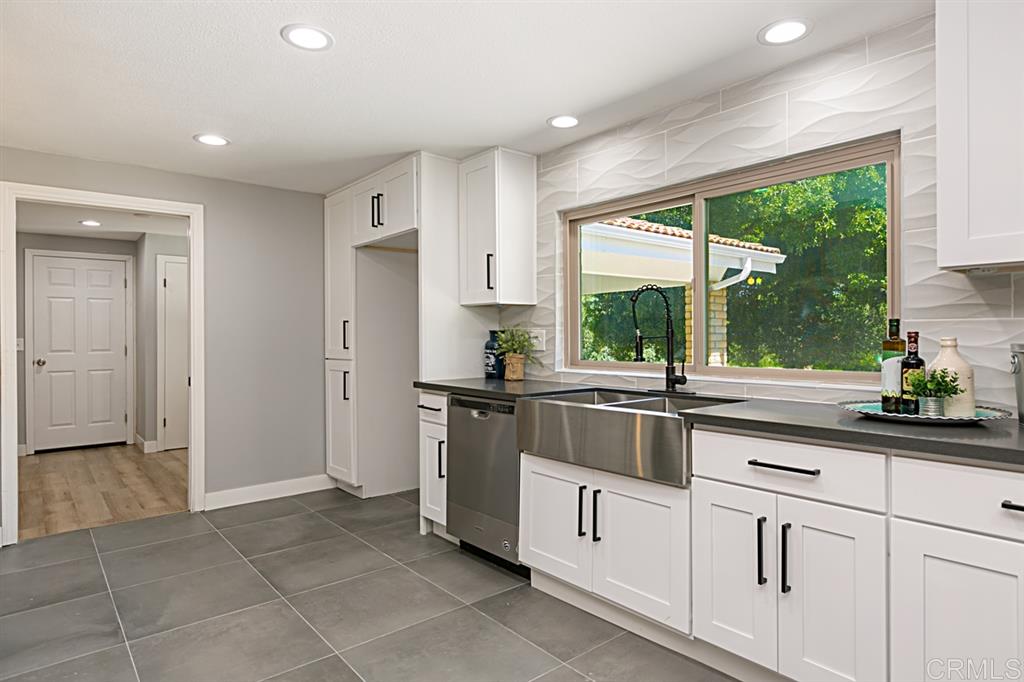 14445 Woods Valley Road Valley Center, CA 92082 - Photo 10 of 24