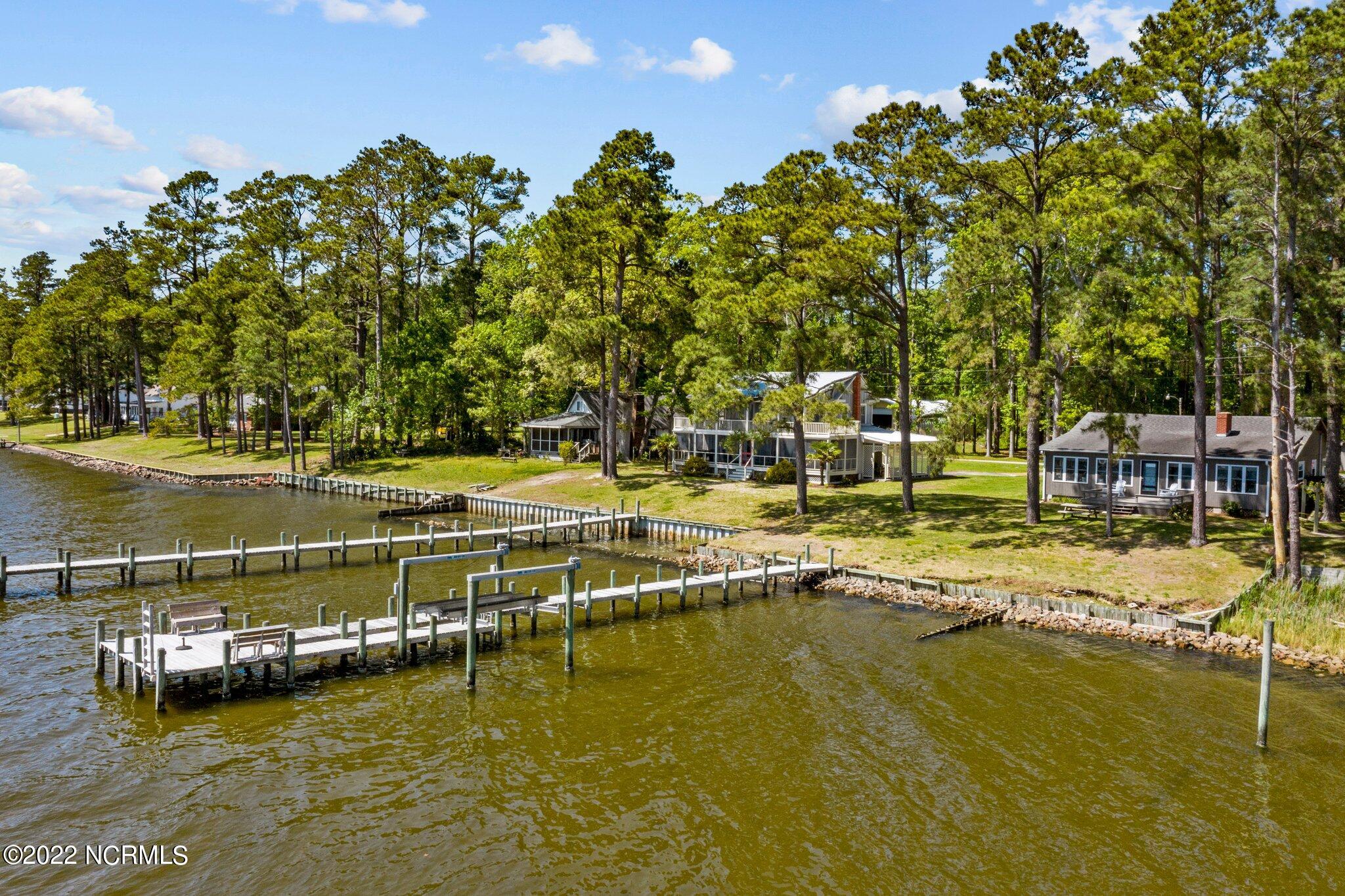 1197 Pinecrest Road Bath, NC 27808 - Photo 17 of 40 Pier/Boatlift/Platform