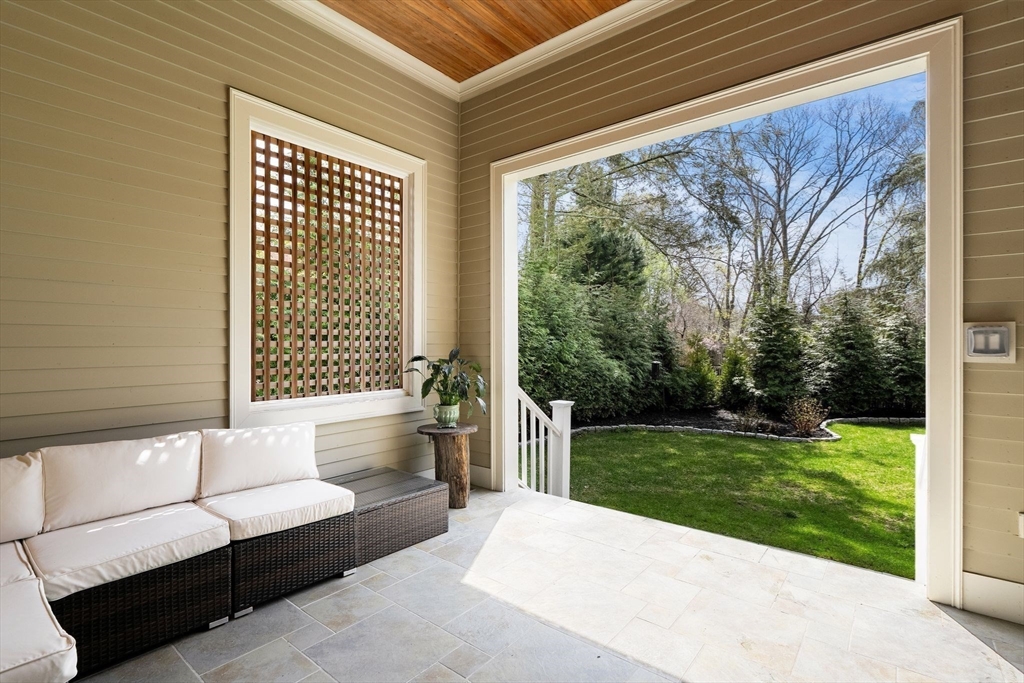 8 Beresford Road Brookline, MA 02467 - Photo 12 of 38