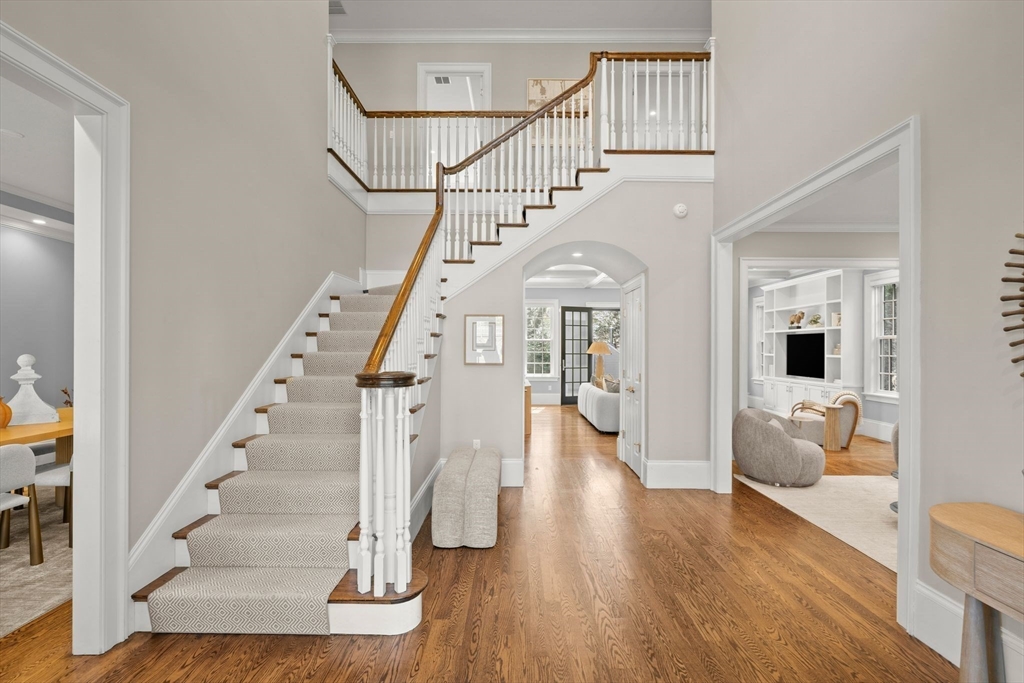 8 Beresford Road Brookline, MA 02467 - Photo 2 of 38