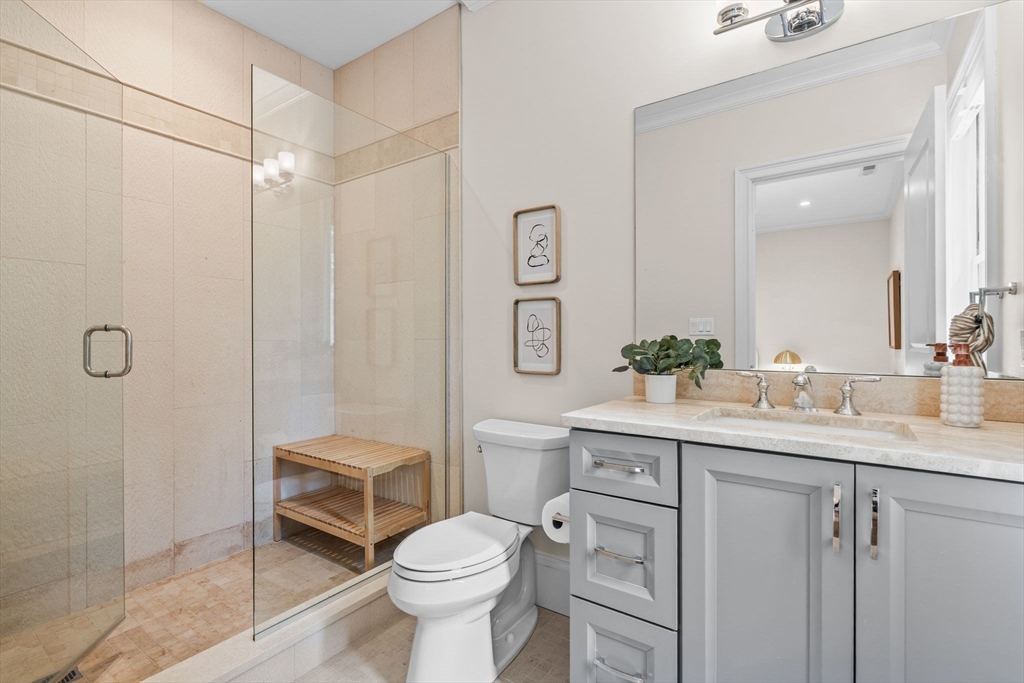 8 Beresford Road Brookline, MA 02467 - Photo 22 of 38